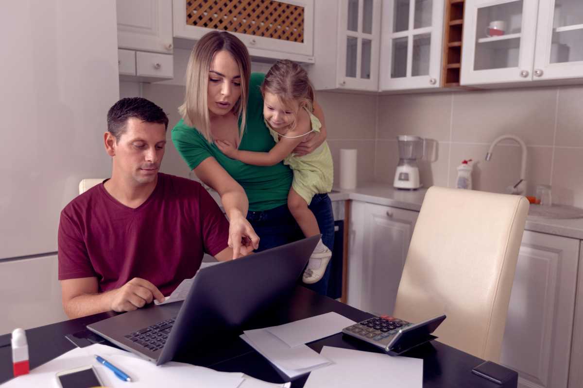 Save Money on Utility Bills Without Sacrificing Comfort